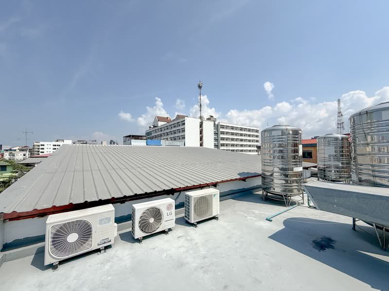 Commercial building on Pattaya Central Road, in the heart of Pattaya city., Chon Buri (Pattaya), Bang Lamung, Bang Lamung (Pattaya), Chon Buri (Pattaya), , 1,200 sqm, Shophouse For Sale, by มนัส กุลพันธ์ไพจิตร, 500213190 - DDproperty.com