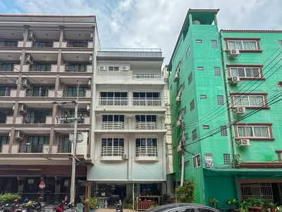 ขาย - อพาร์ทเม้นท์พัทยา 11 ห้อง ใกล้ถนนหลัก, ชลบุรี