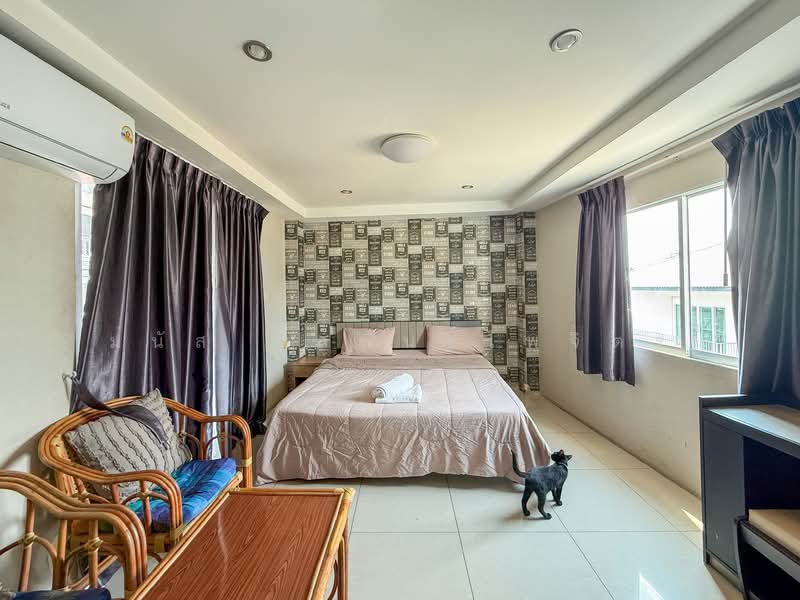 Commercial building near Jomtien Beach, 200 meters away., Chon Buri (Pattaya), Poong, Bang Lamung (Pattaya), Chon Buri (Pattaya), , 198 sqm, Shophouse For Sale, by มนัส กุลพันธ์ไพจิตร, 500213194 - DDproperty.com