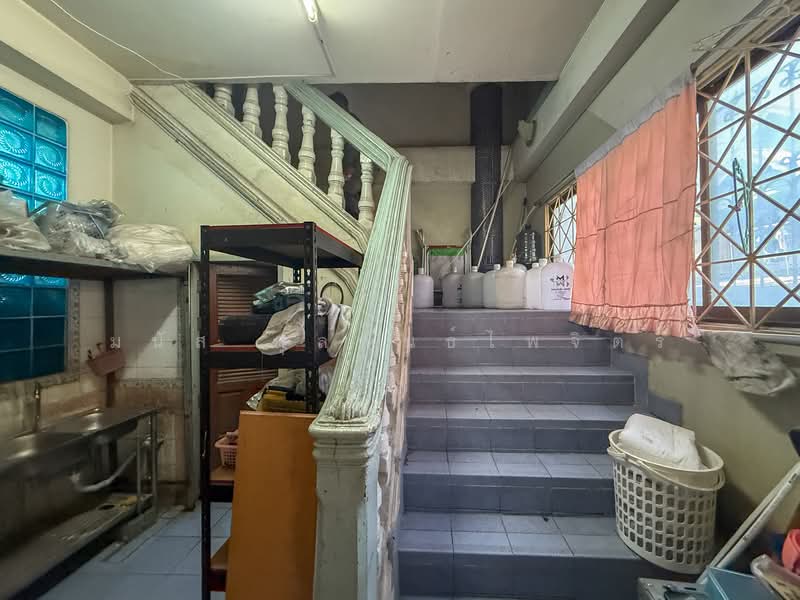 For Rent - Commercial building in Pattaya, located on the main road., Chon Buri (Pattaya)