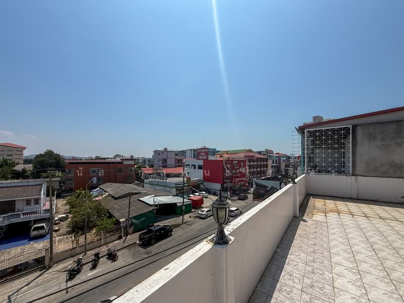 For Rent - Commercial building in Pattaya, located on the main road., Chon Buri (Pattaya)