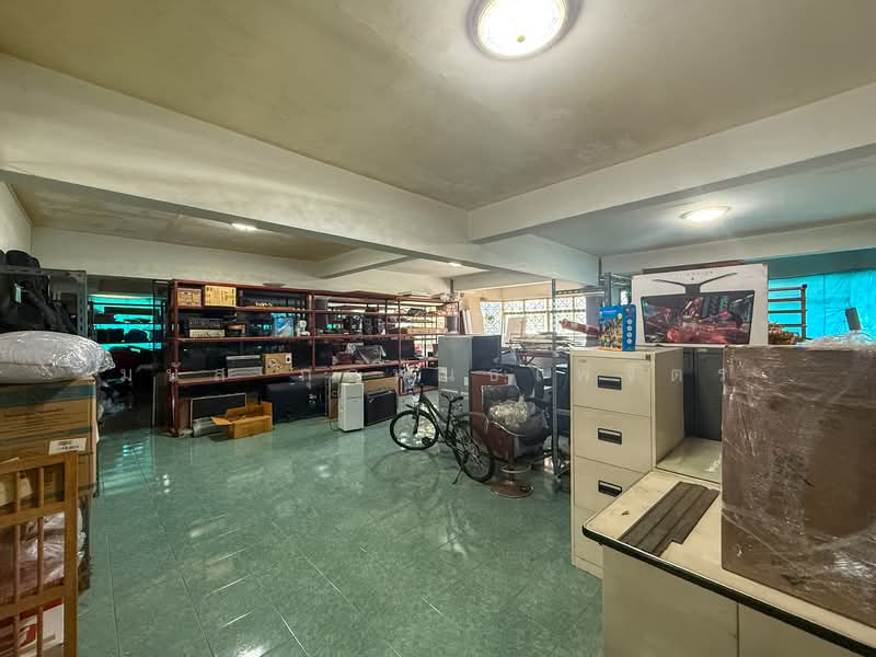 For Rent - Commercial building in Pattaya, located on the main road., Chon Buri (Pattaya)