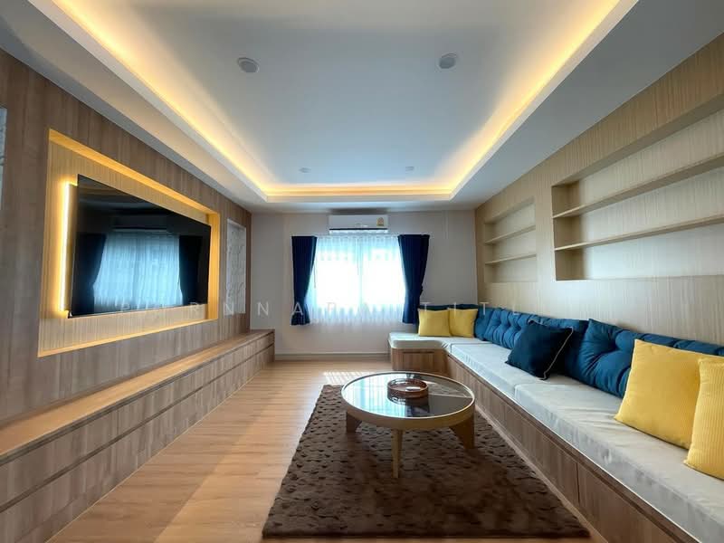 Spacious Pool Villa 5 Minutes to Jomtien Beach, Chon Buri (Pattaya), Na Kloe, Bang Lamung (Pattaya), Chon Buri (Pattaya), 5 Bedrooms, 512 sqm, Single Detached House For Sale, by Pornnapa Titloi, 500213214 - DDproperty.com