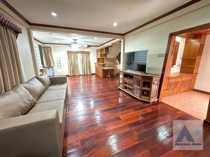 For Rent - 3 Bedrooms House for Rent in Sathorn, Bangkok near BTS Saint Louis - BTS Chong Nonsi at Oriental Sty, Bangkok