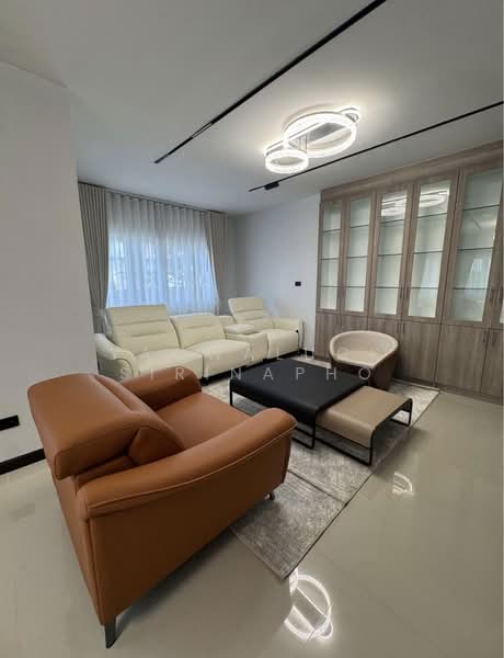 Large Pool Villa Pattaya, Chon Buri (Pattaya), Nong Pru, Bang Lamung (Pattaya), Chon Buri (Pattaya), 5 Bedrooms, 500 sqm, Villa For Sale, by Yaowaluck Sirinapho, 500213257 - DDproperty.com