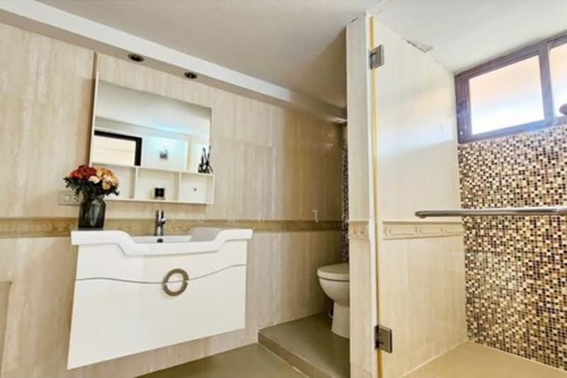 Hillside Condo 4, Chiang Mai, Chang Phuak, Muang Chiang Mai, Chiang Mai, 1 Bedroom, 56 sqm, Condo For Sale, by เอมิล ไวซ์, 500213324 - DDproperty.com