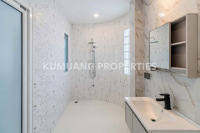 บ้านเดี่ยว 3 ชั้น สไตล์โมเดิร์น, Chiang Mai, San Phak Wan, Hang Dong, Chiang Mai, 8 Bedrooms, 550 sqm, Single Detached House For Sale, by Tanannat Porntadapattanayothin, 500213334 - DDproperty.com