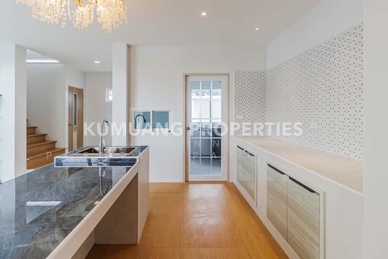 บ้านเดี่ยว 3 ชั้น สไตล์โมเดิร์น, เชียงใหม่, สันผักหวาน, หางดง, เชียงใหม่, 550 ตร.ม., บ้านเดี่ยว ขาย, โดย Tanannat Porntadapattanayothin, 500213334 - DDproperty.com