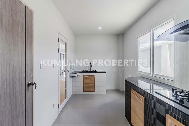 บ้านเดี่ยว 3 ชั้น สไตล์โมเดิร์น, Chiang Mai, San Phak Wan, Hang Dong, Chiang Mai, 8 Bedrooms, 550 sqm, Single Detached House For Sale, by Tanannat Porntadapattanayothin, 500213334 - DDproperty.com