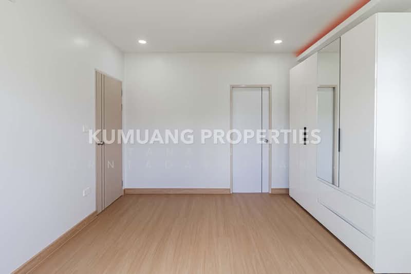 บ้านเดี่ยว 3 ชั้น สไตล์โมเดิร์น, เชียงใหม่, สันผักหวาน, หางดง, เชียงใหม่, 550 ตร.ม., บ้านเดี่ยว ขาย, โดย Tanannat Porntadapattanayothin, 500213334 - DDproperty.com