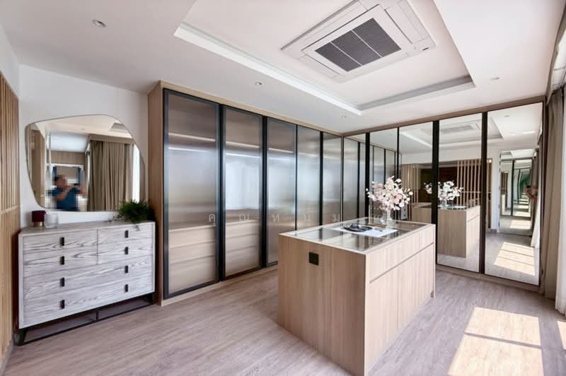 พัฒนเวศม์ 12, Bangkok, ถนนปรีดีพนมยงค์ 26, Phra Kanong Nua, Watthana, Bangkok, 4 Bedrooms, 250 sqm, Townhouse For Sale, by คุณหนุ่ม, 500213335 - DDproperty.com