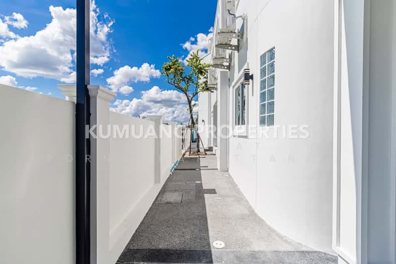 ขาย - บ้านเดี่ยว 2 ชั้น สไตล์โมเดิร์น Arc, เชียงใหม่