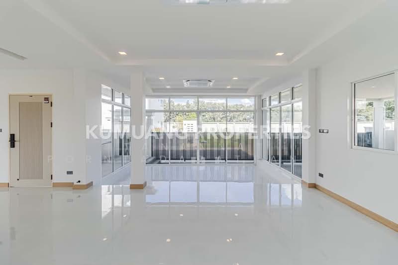 บ้านเดี่ยว 2 ชั้น สไตล์โมเดิร์น Arc, Chiang Mai, San Phak Wan, Hang Dong, Chiang Mai, 5 Bedrooms, 500 sqm, Single Detached House For Sale, by Tanannat Porntadapattanayothin, 500213337 - DDproperty.com