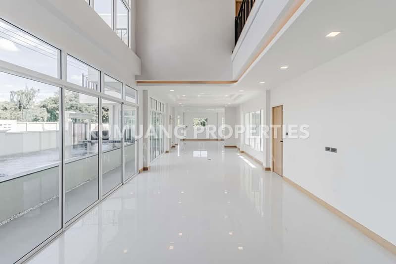 บ้านเดี่ยว 2 ชั้น สไตล์โมเดิร์น Arc, Chiang Mai, San Phak Wan, Hang Dong, Chiang Mai, 5 Bedrooms, 500 sqm, Single Detached House For Sale, by Tanannat Porntadapattanayothin, 500213337 - DDproperty.com