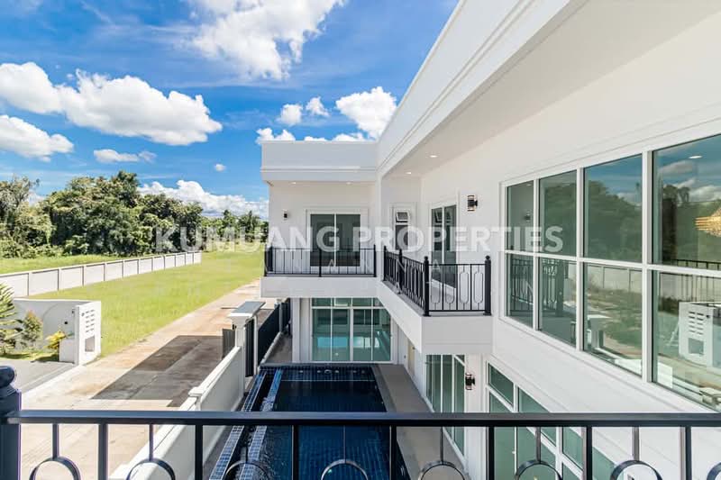 บ้านเดี่ยว 2 ชั้น สไตล์โมเดิร์น Arc, Chiang Mai, San Phak Wan, Hang Dong, Chiang Mai, 5 Bedrooms, 500 sqm, Single Detached House For Sale, by Tanannat Porntadapattanayothin, 500213337 - DDproperty.com