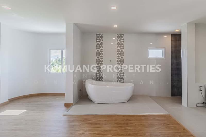 บ้านเดี่ยว 2 ชั้น สไตล์โมเดิร์น Arc, Chiang Mai, San Phak Wan, Hang Dong, Chiang Mai, 5 Bedrooms, 500 sqm, Single Detached House For Sale, by Tanannat Porntadapattanayothin, 500213337 - DDproperty.com