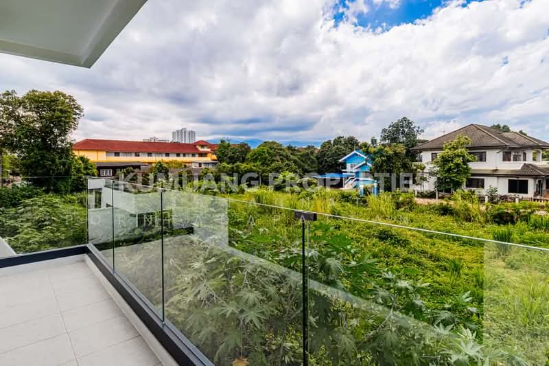 พูลวิลล่าหรู, Chiang Mai, Wat Khet, Muang Chiang Mai, Chiang Mai, 4 Bedrooms, 260 sqm, Single Detached House For Sale, by Tanannat Porntadapattanayothin, 500213339 - DDproperty.com