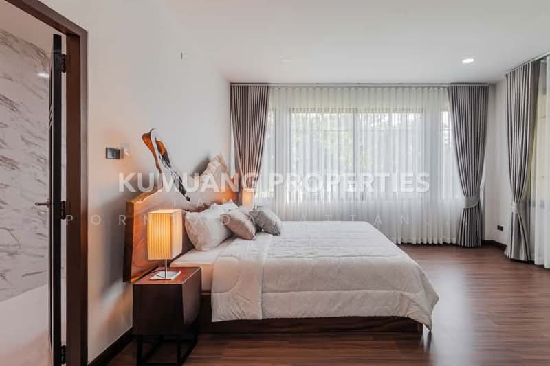 Pool Villa หรูใน โซนสันกำแพง, Chiang Mai, San Kamphaeng, San Kamphaeng, Chiang Mai, 4 Bedrooms, 306 sqm, Single Detached House For Sale, by Tanannat Porntadapattanayothin, 500213376 - DDproperty.com