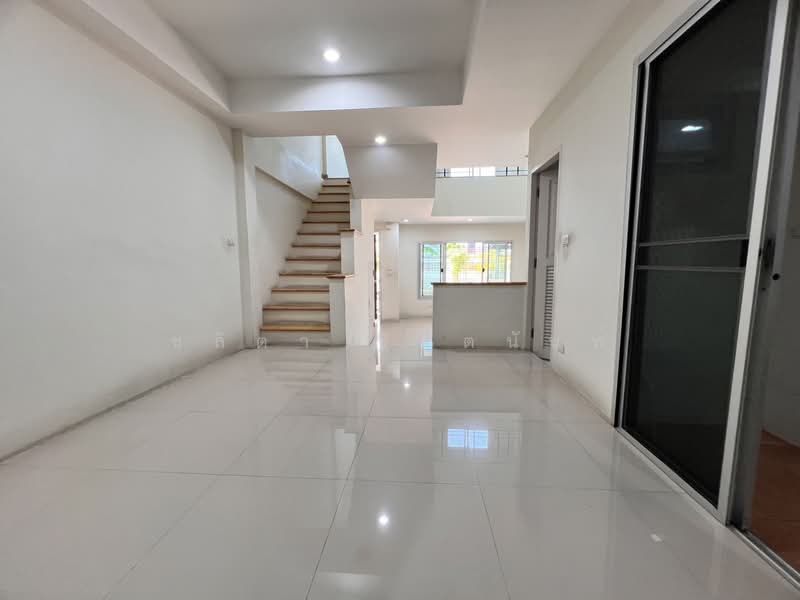 Urban Tara Wongwan – Suksawat 70, Bangkok, Soi Chimkul, Thung Khru, Thung Khru, Bangkok, 3 Bedrooms, 170 sqm, Townhouse For Sale, by ชลิตา ชิตตนันท์, 500213382 - DDproperty.com