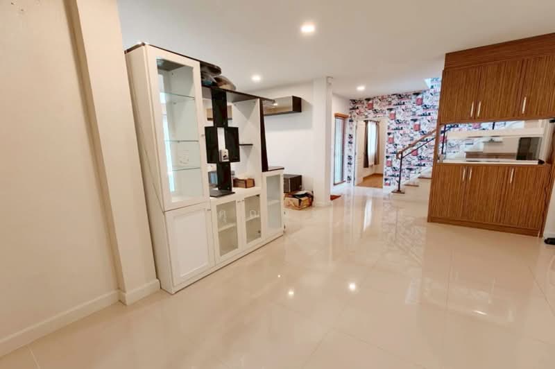 Centro Chaiyaphruek-Chaengwattana 2, Nonthaburi, 45/1 Moo 2, Khlong Khoi, Pak Kret, Nonthaburi, 4 Bedrooms, 220 sqm, Single Detached House For Sale, by คุณนุ่น, 500213387 - DDproperty.com