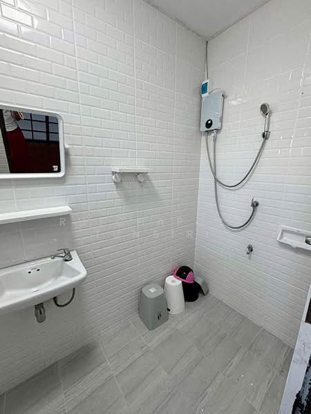 ทาวน์เฮ้าส์ให้เช่า – ใกล้รร.มงฟอร์ตวิทยาลัย แผนกประถม เพียง 5 นาที ค่าเช่า 16,000 บาท /เดือนNo.1H684, Chiang Mai, Chang Klan, Muang Chiang Mai, Chiang Mai, 2 Bedrooms, 120 sqm, Townhouse For Rent, by Rutchaporn Tunsiri, 500213394 - DDproperty.com