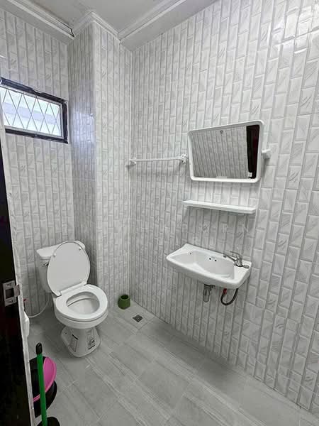 ทาวน์เฮ้าส์ให้เช่า – ใกล้รร.มงฟอร์ตวิทยาลัย แผนกประถม เพียง 5 นาที ค่าเช่า 16,000 บาท /เดือนNo.1H684, Chiang Mai, Chang Klan, Muang Chiang Mai, Chiang Mai, 2 Bedrooms, 120 sqm, Townhouse For Rent, by Rutchaporn Tunsiri, 500213394 - DDproperty.com