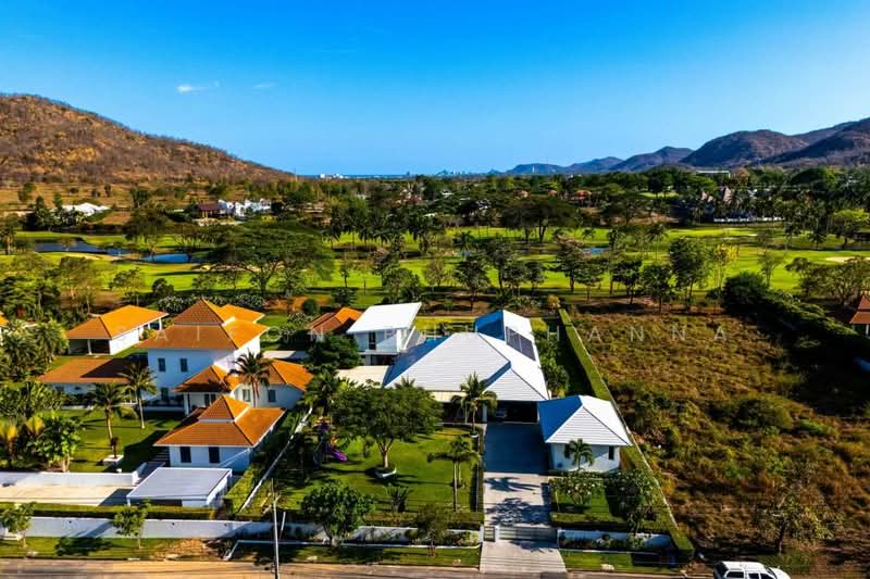 Palm Hills Golf Club and Residence : ปาล์ม ฮิลส์ กอล์ฟ คลับ แอนด์ เรสซิเดนซ์, เพชรบุรี, 1444 Phet Kasem Rd, ชะอำ, ชะอำ, เพชรบุรี, 702 ตร.ม., วิลล่า ขาย, โดย Saifon Phuphanna, 500213409 - DDproperty.com