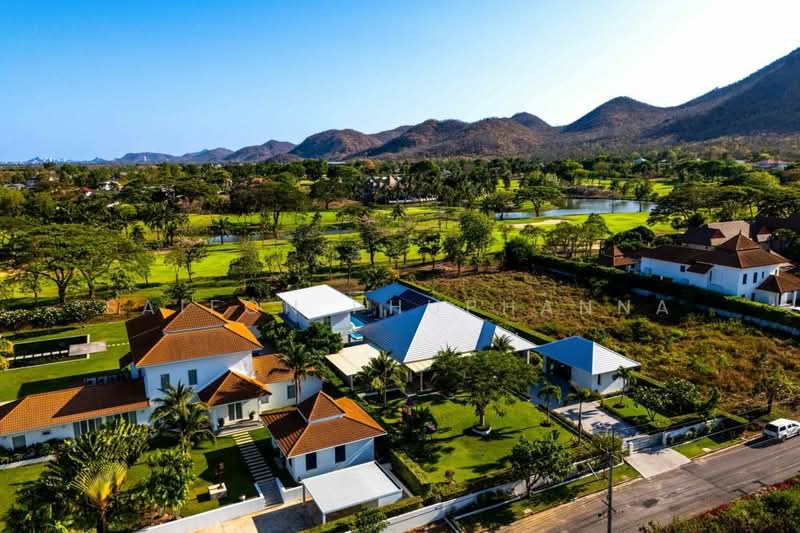 Palm Hills Golf Club and Residence : ปาล์ม ฮิลส์ กอล์ฟ คลับ แอนด์ เรสซิเดนซ์, เพชรบุรี, 1444 Phet Kasem Rd, ชะอำ, ชะอำ, เพชรบุรี, 702 ตร.ม., วิลล่า ขาย, โดย Saifon Phuphanna, 500213409 - DDproperty.com