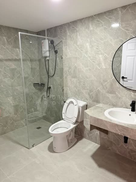 ให้เช่า - ทาวน์โฮม 4 ชั้นให้เช่า ,สาทร, กรุงเทพ