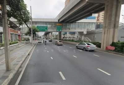 For Sale - ขายที่ดินพร้อมสิ่งปลูกสร้าง ถนนพระราม 9, Bangkok