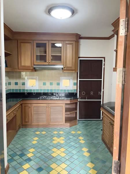 บ้านสวยให้เช่า ใกล้โรงเรียนนานาชาตินครพายัพ เพียง 5 นาที ค่าเช่า 30,000 บาท / เดือน No.5H645, Chiang Mai, San Phi Sua, Muang Chiang Mai, Chiang Mai, 4 Bedrooms, 180 sqm, Single Detached House For Rent, by Rutchaporn Tunsiri, 500213433 - DDproperty.com