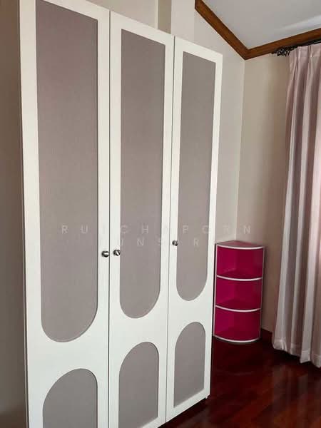 บ้านสวยให้เช่า ใกล้โรงเรียนนานาชาตินครพายัพ เพียง 5 นาที ค่าเช่า 30,000 บาท / เดือน No.5H645, Chiang Mai, San Phi Sua, Muang Chiang Mai, Chiang Mai, 4 Bedrooms, 180 sqm, Single Detached House For Rent, by Rutchaporn Tunsiri, 500213433 - DDproperty.com