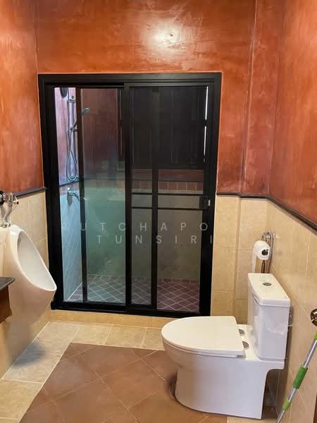 บ้านสวยให้เช่า ใกล้โรงเรียนนานาชาตินครพายัพ เพียง 5 นาที ค่าเช่า 30,000 บาท / เดือน No.5H645, Chiang Mai, San Phi Sua, Muang Chiang Mai, Chiang Mai, 4 Bedrooms, 180 sqm, Single Detached House For Rent, by Rutchaporn Tunsiri, 500213433 - DDproperty.com