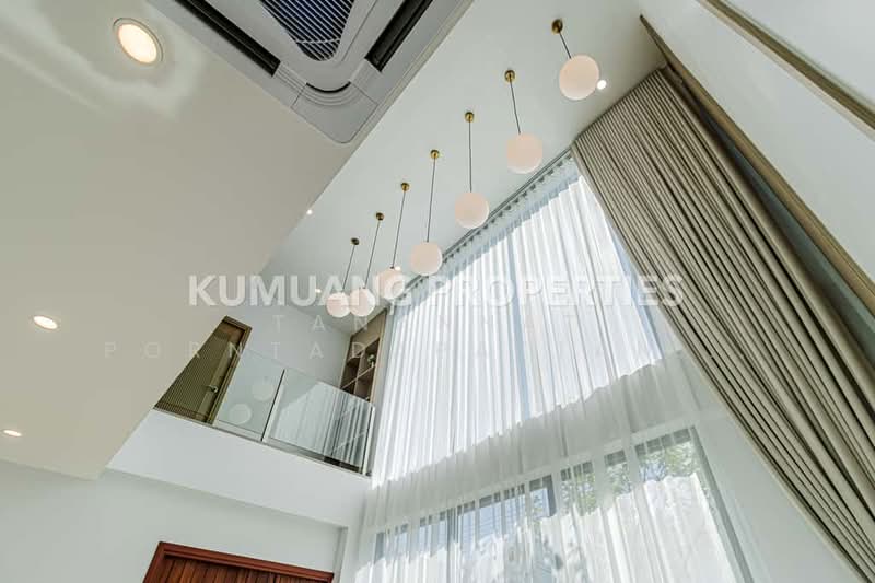 บ้านเดี่ยวหรู เชียงใหม่, Chiang Mai, San Phak Wan, Hang Dong, Chiang Mai, 4 Bedrooms, 270 sqm, Single Detached House For Sale, by Tanannat Porntadapattanayothin, 500213446 - DDproperty.com