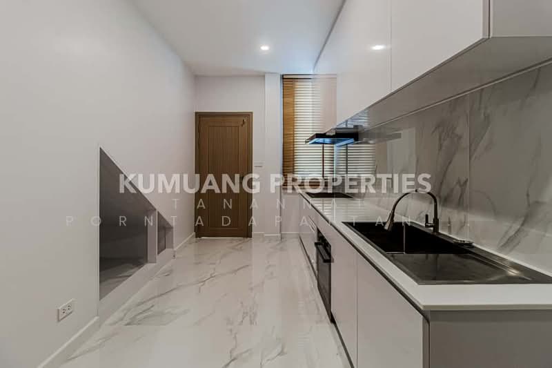 บ้านเดี่ยวหรู เชียงใหม่, Chiang Mai, San Phak Wan, Hang Dong, Chiang Mai, 4 Bedrooms, 270 sqm, Single Detached House For Sale, by Tanannat Porntadapattanayothin, 500213446 - DDproperty.com