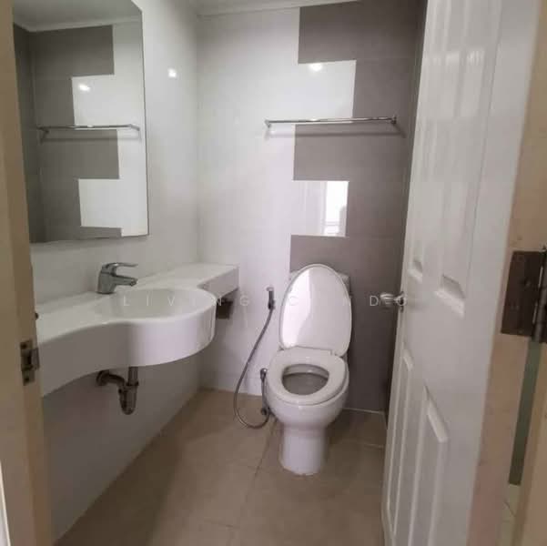 Lumpini Place Ratchayothin, Bangkok, 1484 Phahonyothin Road, Chan Kasem, Chatuchak, Bangkok, 1 Bedroom, 29 sqm, Condo For Rent, by Living Condo, 500213458 - DDproperty.com