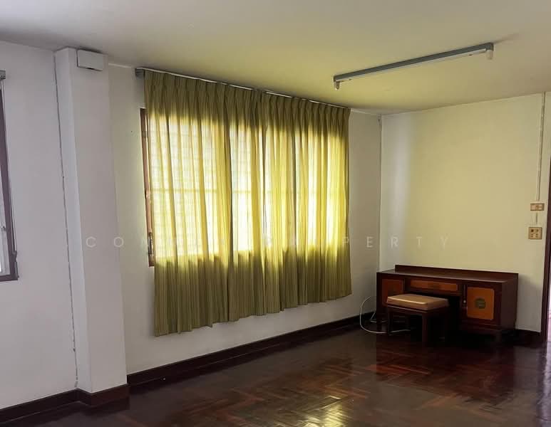 4‑storey building in the Udomsuk, Bangna area, Bangkok, สุขุมวิท 103, Bang Na, Bang Na, Bangkok, , 1,500 sqm, Shophouse For Rent, by Connex Property, 500213479 - DDproperty.com