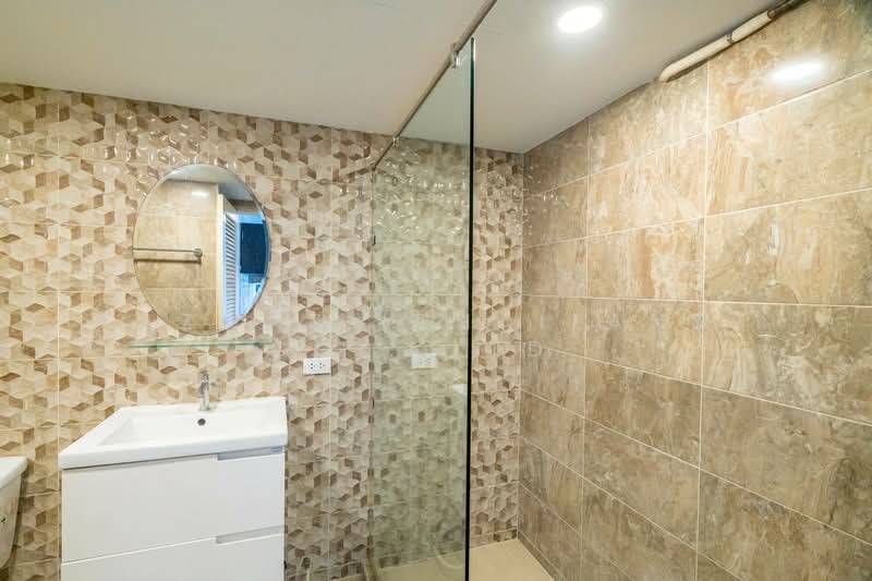 Sukhumvit Suite, Bangkok, 19 Soi Sukhumvit 13, Khlongtoei Nua, Watthana, Bangkok, 1 Bedroom, 55 sqm, Condo For Sale, by Fazwaz (Thailand) Co., Ltd., 500213494 - DDproperty.com