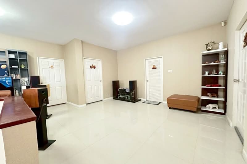 The Ozone Phaholyothin 48, Bangkok, Phaholyothin 48, Anusaowari, Bang Khen, Bangkok, 3 Bedrooms, 250 sqm, Townhouse For Sale, by คุณเปิ้ล, 500213497 - DDproperty.com