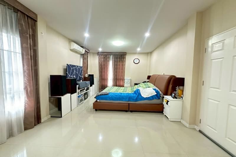 The Ozone Phaholyothin 48, Bangkok, Phaholyothin 48, Anusaowari, Bang Khen, Bangkok, 3 Bedrooms, 250 sqm, Townhouse For Sale, by คุณเปิ้ล, 500213497 - DDproperty.com