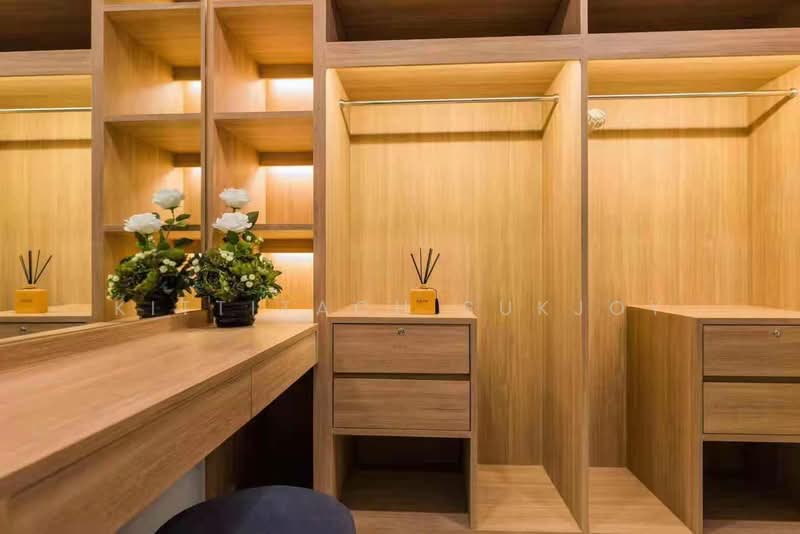 Life Asoke, Bangkok, Asoke-Dindang Road, Bang Kapi, Huai Khwang, Bangkok, 1 Bedroom, 35 sqm, Condo For Rent, by Kittitach Sukjoy, 500213506 - DDproperty.com