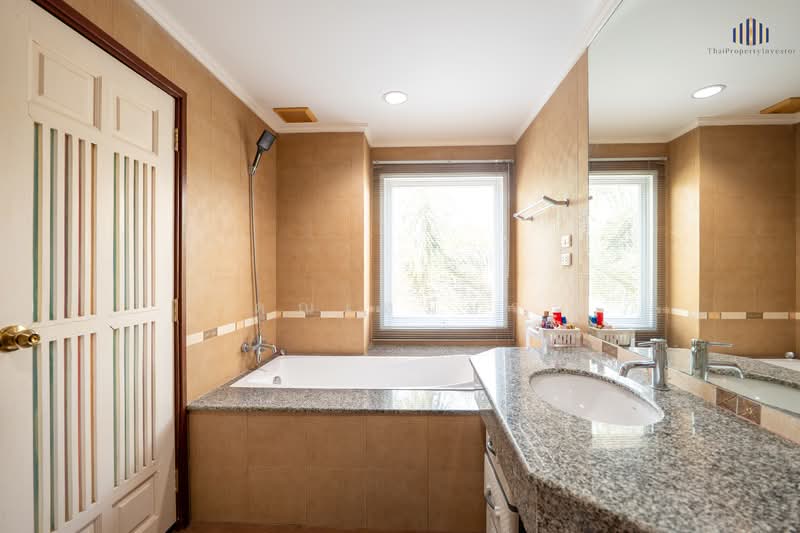 The Beach Palace, Phetchaburi, Poomvet, Cha-am, Cha-Am, Phetchaburi, 2 Bedrooms, 153 sqm, Condo For Sale, by คุณเหมียว, 500213507 - DDproperty.com