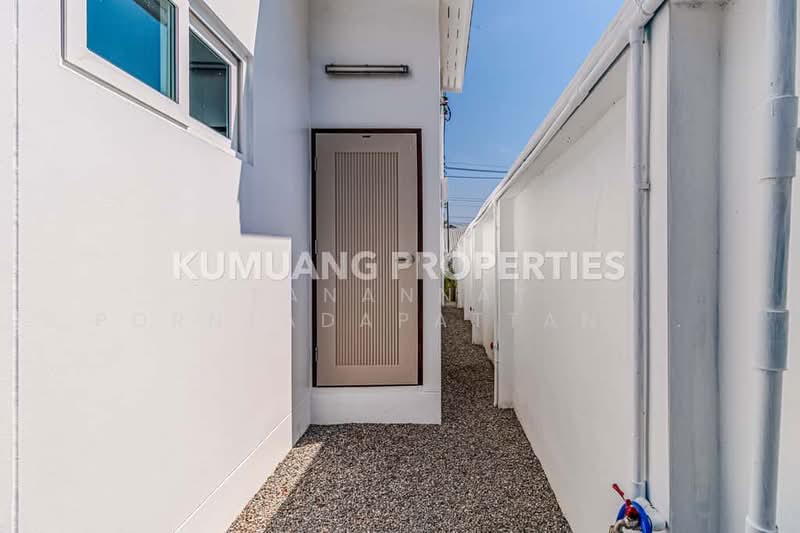 ขาย - บ้านพูลวิลล่าหรู 2 หลังใหญ่ 7 ห้องนอน, เชียงใหม่