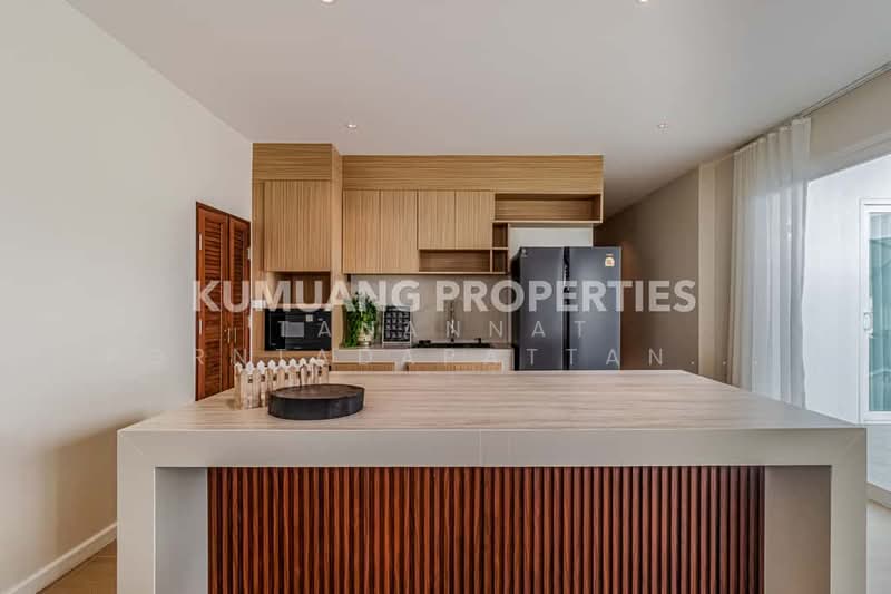 บ้านพูลวิลล่าหรู 2 หลังใหญ่ 7 ห้องนอน, Chiang Mai, Chang Phuak, Muang Chiang Mai, Chiang Mai, 7 Bedrooms, 576 sqm, Single Detached House For Sale, by Tanannat Porntadapattanayothin, 500213514 - DDproperty.com