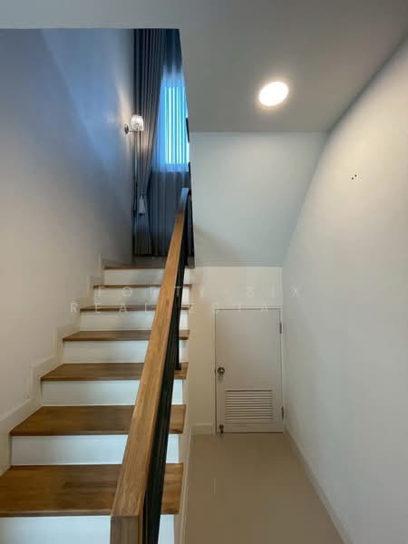 Centro Bangna-Wongwean, Bangkok, Kanchanaphisek Road, Dok Mai, Prawet, Bangkok, 4 Bedrooms, 200 sqm, Single Detached House For Rent, by Forty-Six Real Estate Group, 500213548 - DDproperty.com