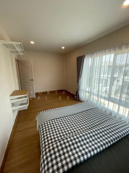 Centro Bangna-Wongwean, Bangkok, Kanchanaphisek Road, Dok Mai, Prawet, Bangkok, 4 Bedrooms, 200 sqm, Single Detached House For Rent, by Forty-Six Real Estate Group, 500213548 - DDproperty.com