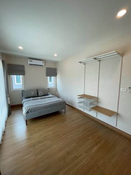 Centro Bangna-Wongwean, Bangkok, Kanchanaphisek Road, Dok Mai, Prawet, Bangkok, 4 Bedrooms, 200 sqm, Single Detached House For Rent, by Forty-Six Real Estate Group, 500213548 - DDproperty.com