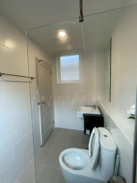 Centro Bangna-Wongwean, Bangkok, Kanchanaphisek Road, Dok Mai, Prawet, Bangkok, 4 Bedrooms, 200 sqm, Single Detached House For Rent, by Forty-Six Real Estate Group, 500213548 - DDproperty.com