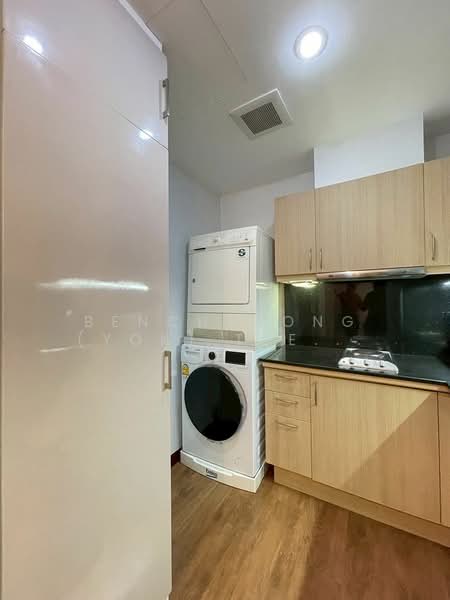 Von Napa Sukhumvit 38, Bangkok, Soi Sukhumvit 38, Phra Kanong, Khlong Toei, Bangkok, 1 Bedroom, 55 sqm, Condo For Rent, by Bencharong (Yok) Treerat-a-na-wat, 500213549 - DDproperty.com