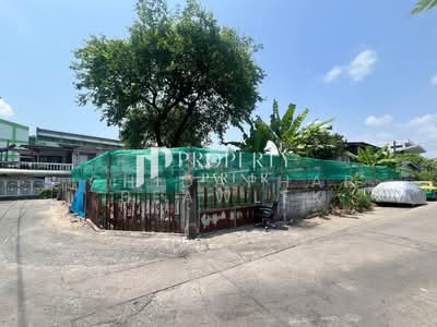 ขาย - ที่ดินซอยอ่อนนุช 11 ต้นซอยใกล้สุขุมวิท, กรุงเทพ